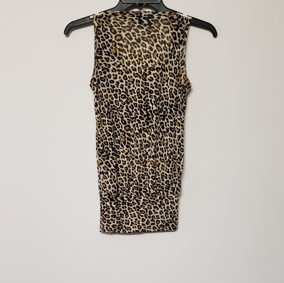 Top - Picture 2 of 5